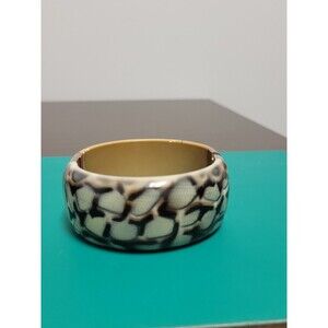 Snakeskin Splatter Plastic Lucite Silver Tone Clamper Bracelet Chunky Estate